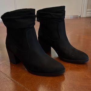 Chinese Laundry Women's Kalie Ankle Boot